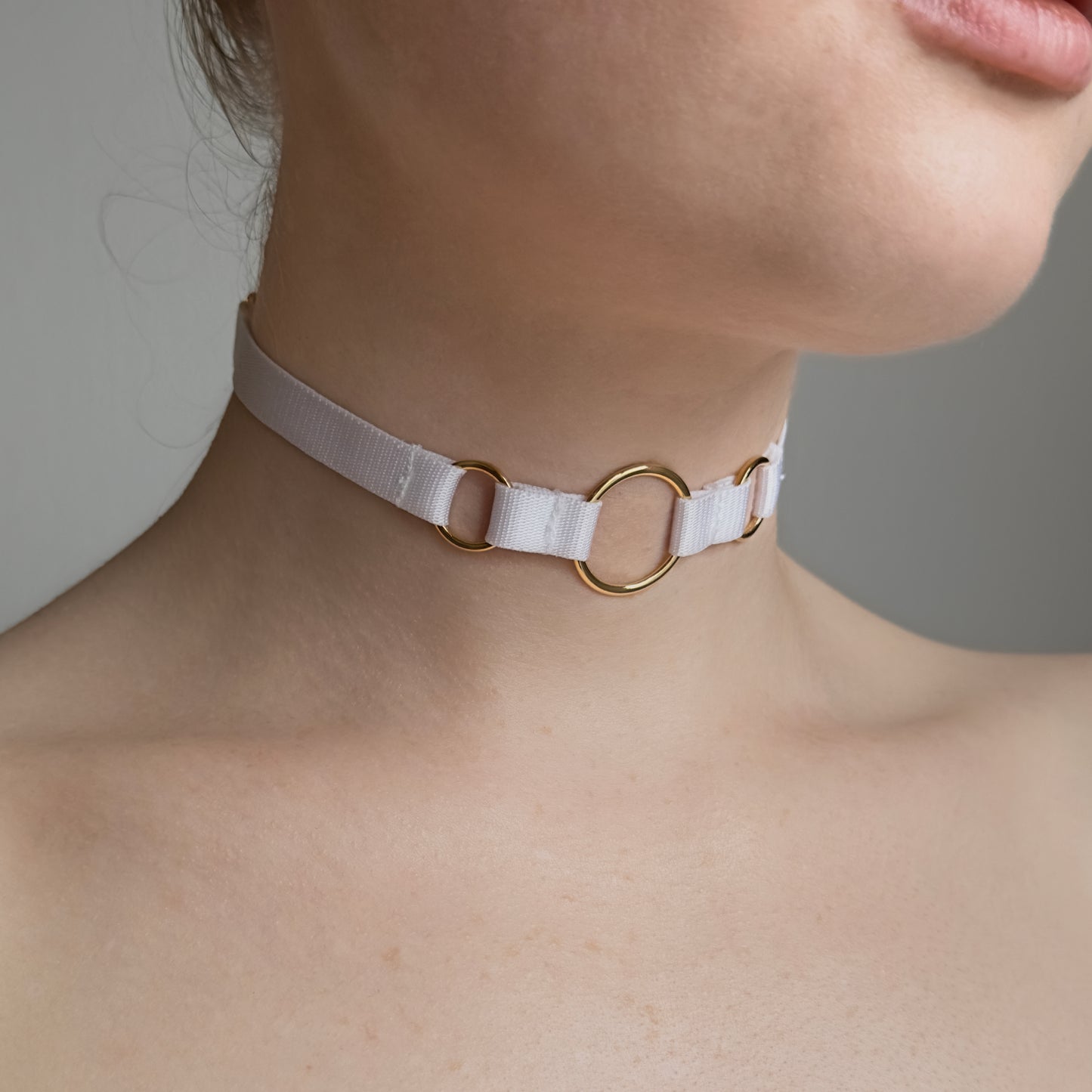 CANDYMISHKA Strap Collar "Calliope" White