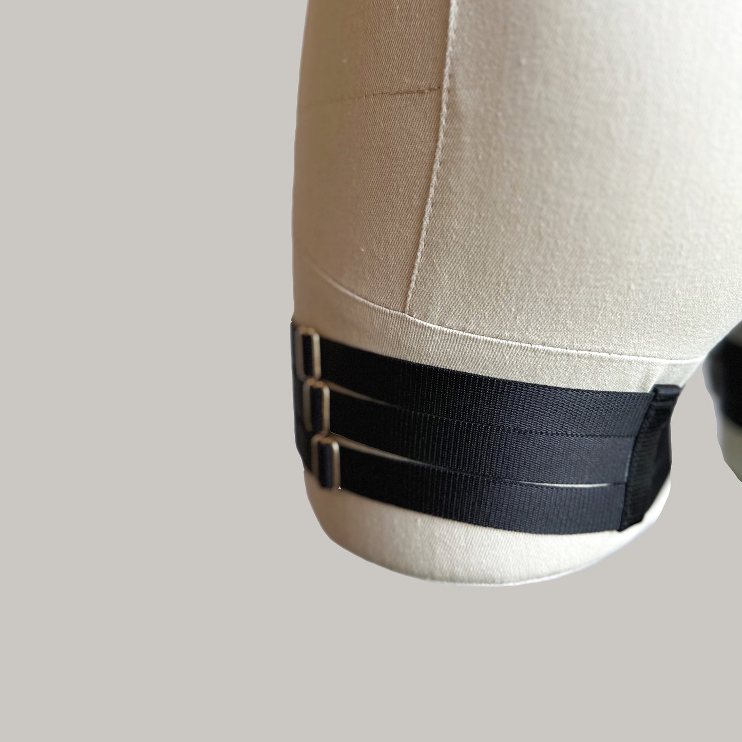Ring Garters "Selene" Black