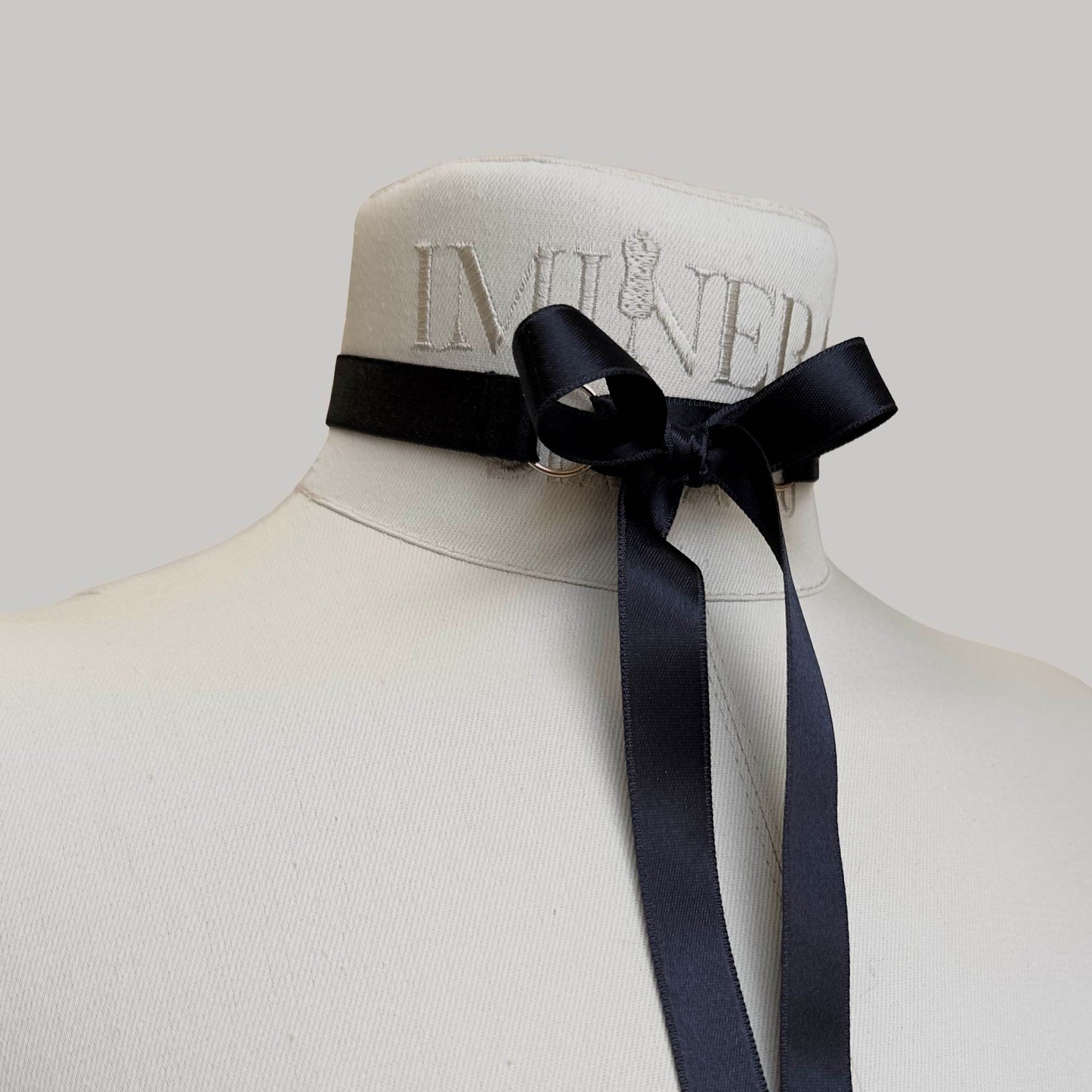 Collar With Ribbons "Iris" Black