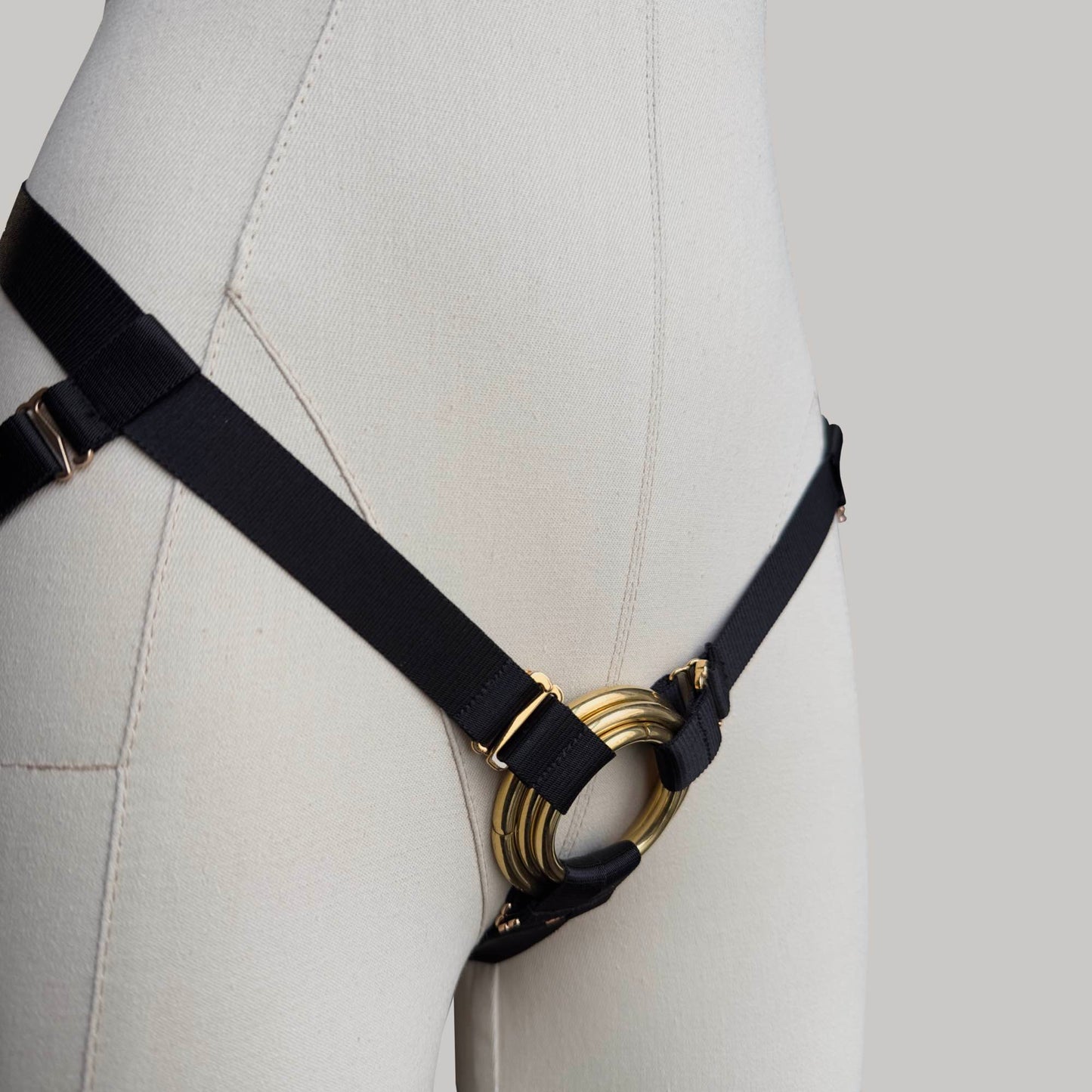 Elastic Strap On Harness "Selene" (Black)