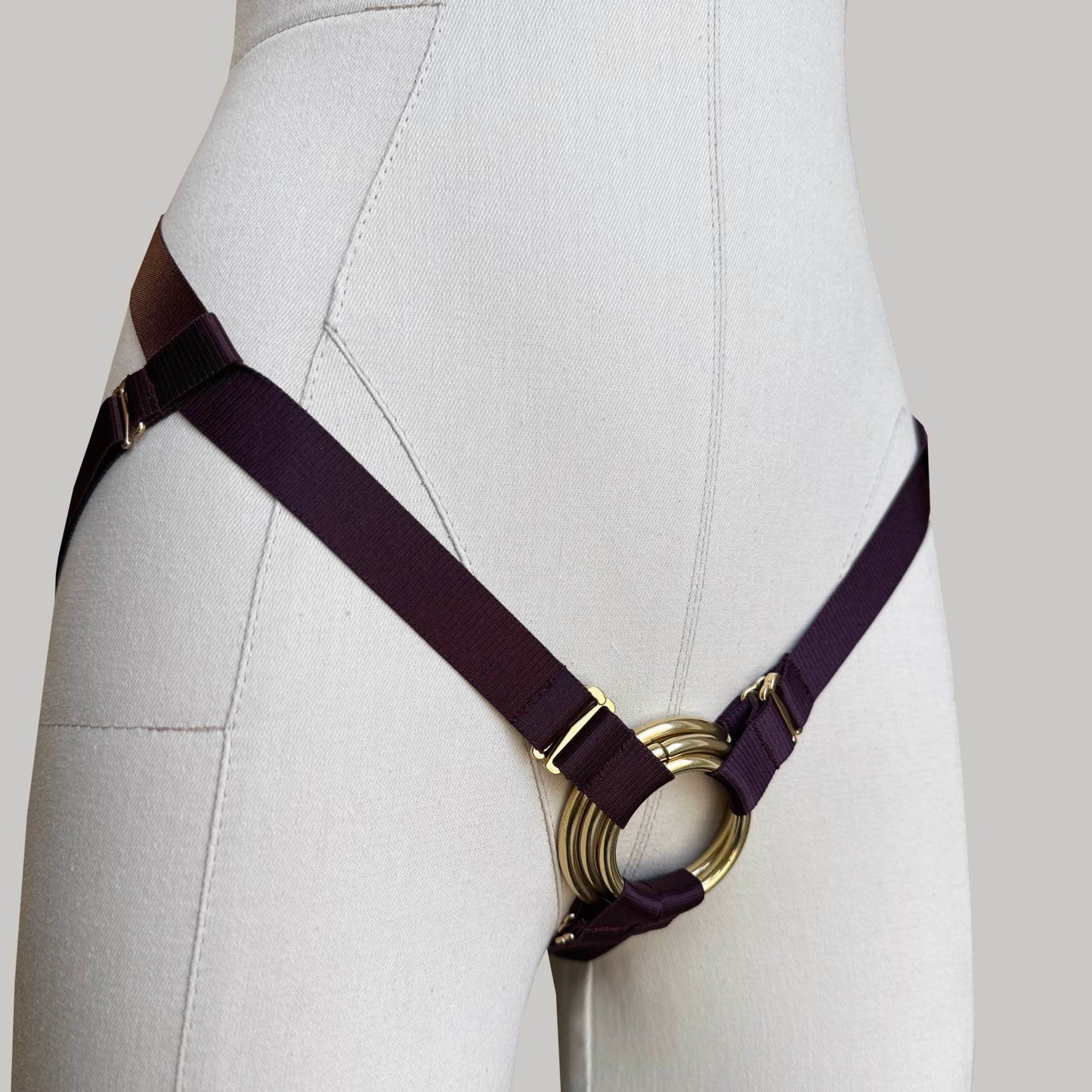 Elastic Strap On Harness "Selene" (Burgundy)