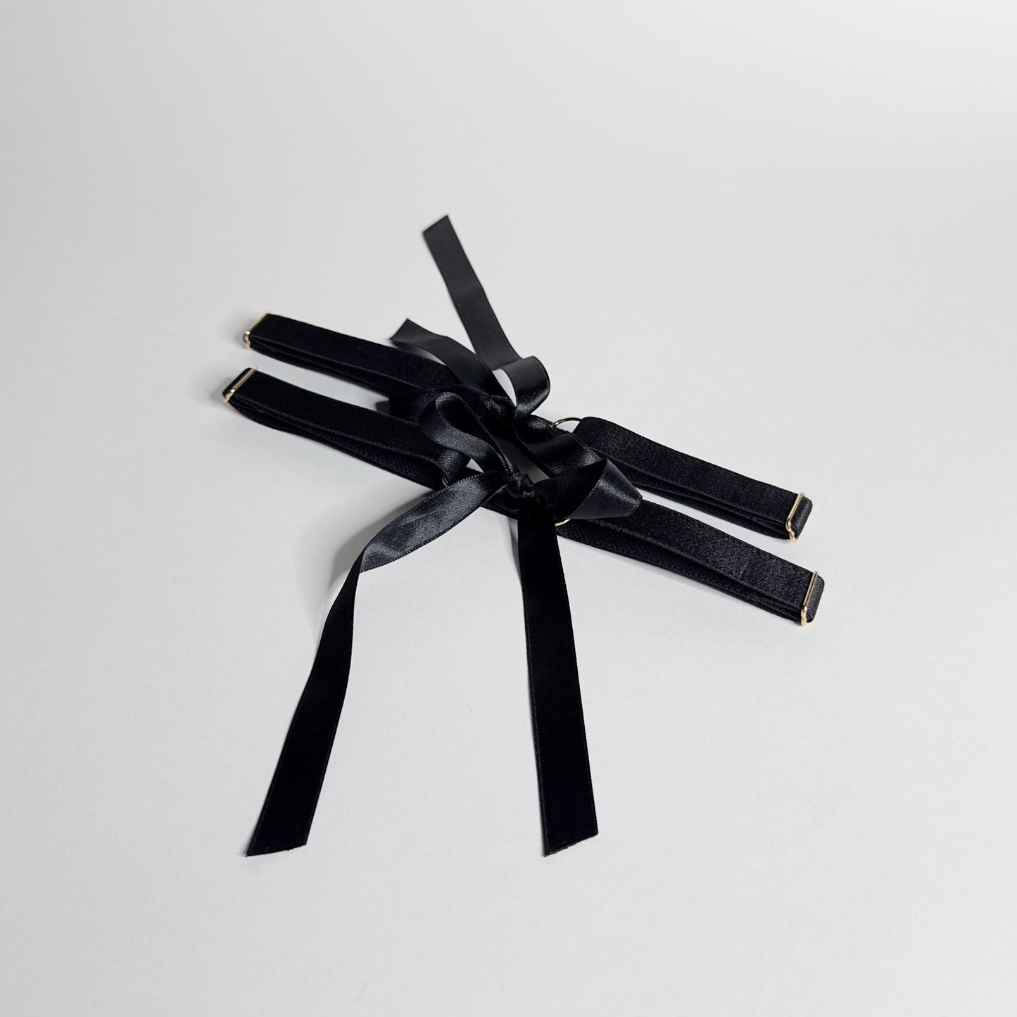 Garters With Ribbons "Iris" Black