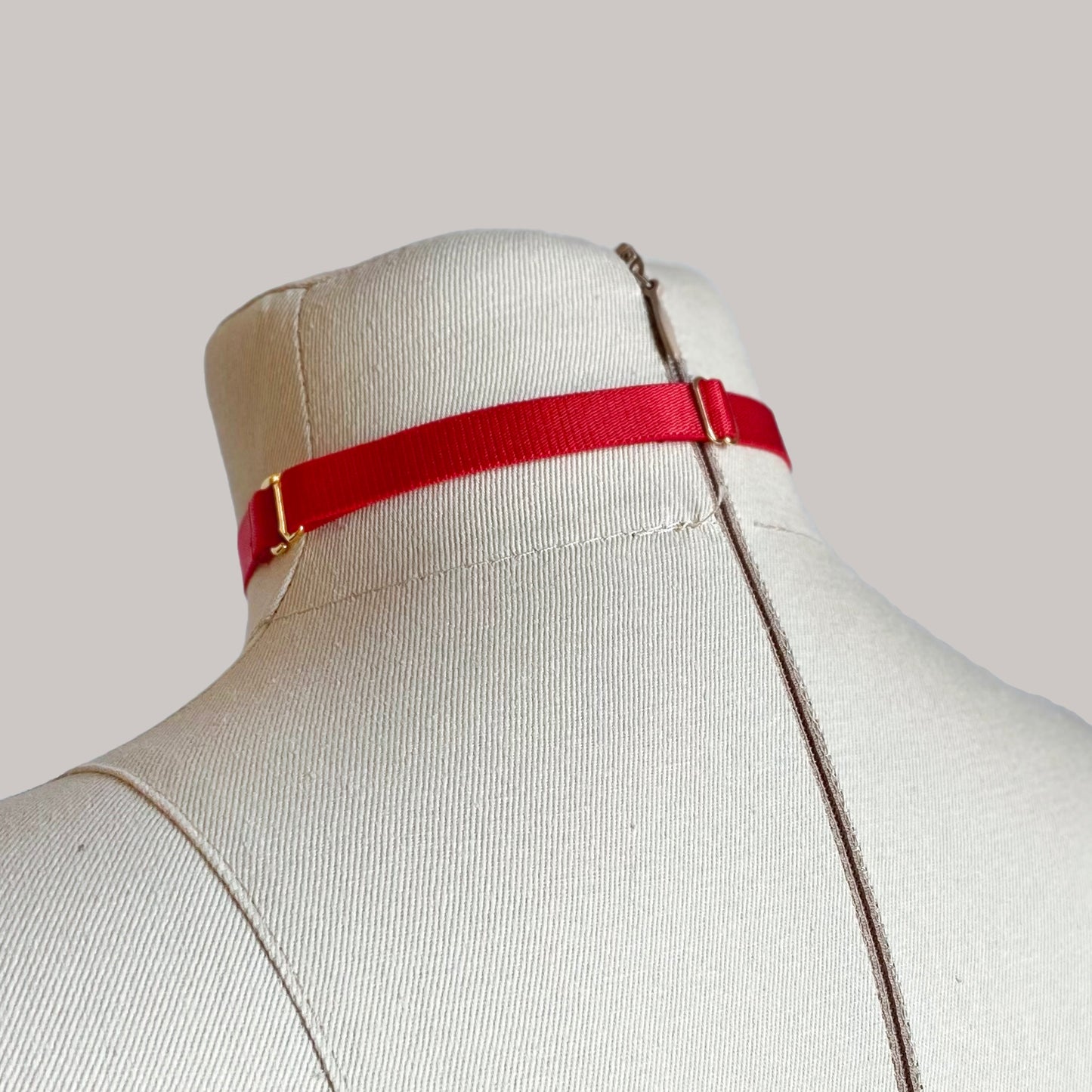 Strap Collar "Calliope" Red