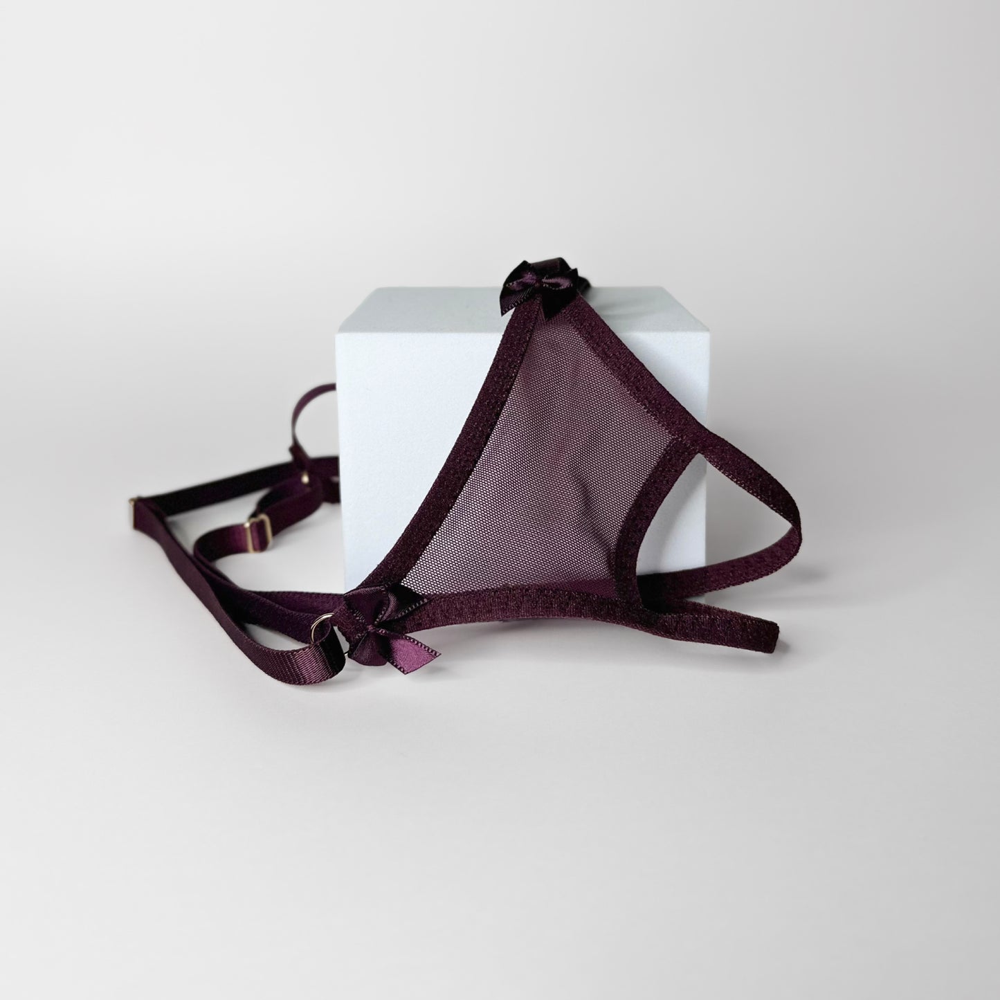 Crotchless Mesh Thong With Bows (Burgundy)
