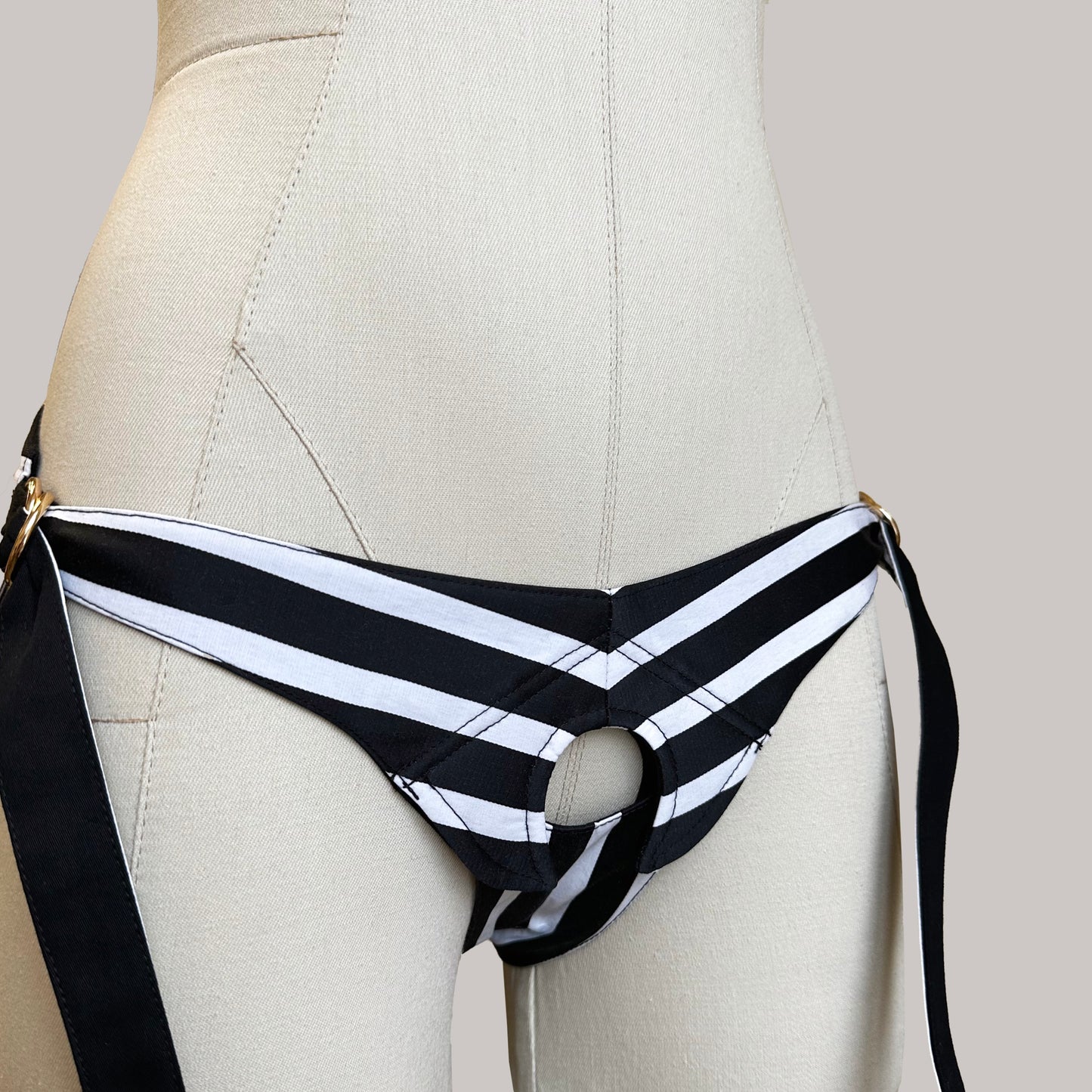 Classic Two Sides Striped Velcro Mid Rise Strap-On Harness Black